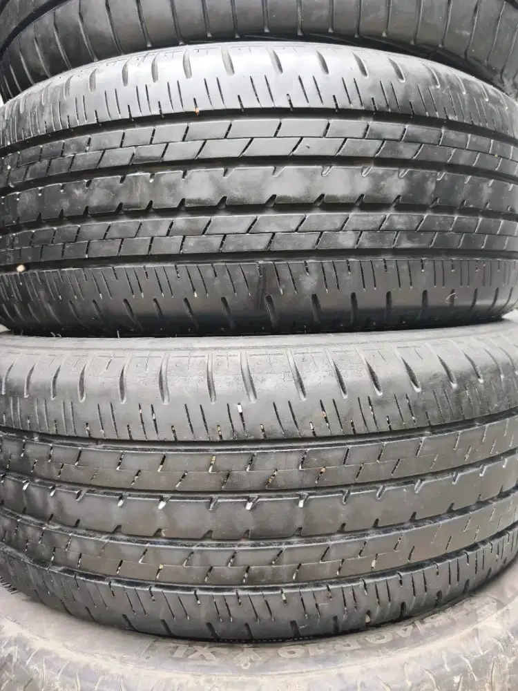 Bridgestone turanza 215 55 R17