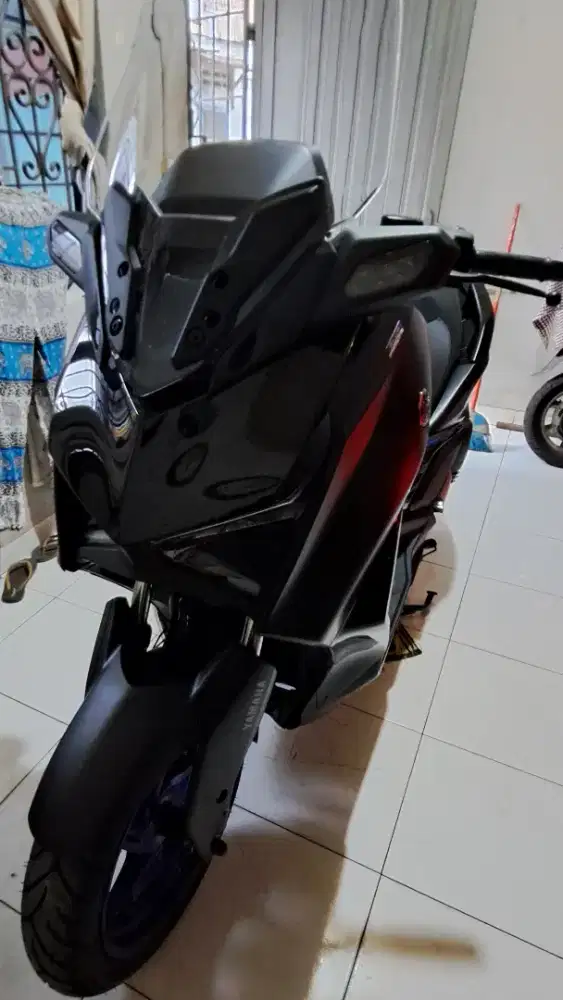 Dijual Xmax connective 2025 hitam LIKE NEW!!!