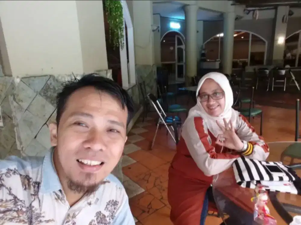 Saya lagi cari kerja supir/driver