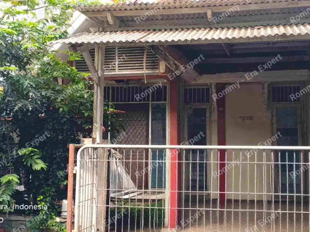 Dijual Rumah  Depan Taman Harga di Bawah NJOP di Metland Menteng Cakung Jakarta Timur