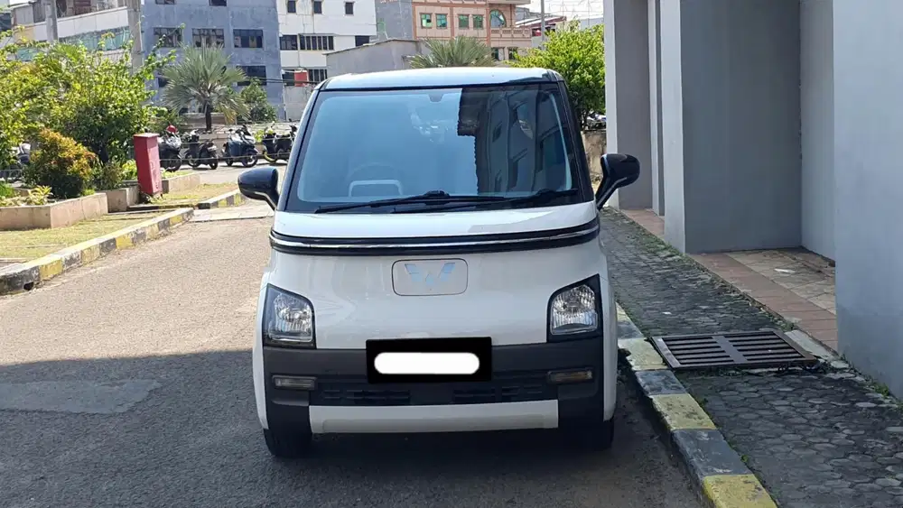 Wuling air ev standar range 2022 putih