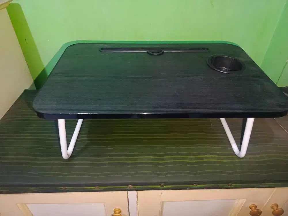 MEJA BELAJAR LAPTOP LESEHAN PROTABLE SERBAGUNA BAHAN KAYU HPL KAKIBESI