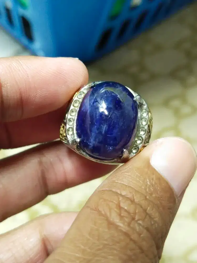 Cincin blue sapphire