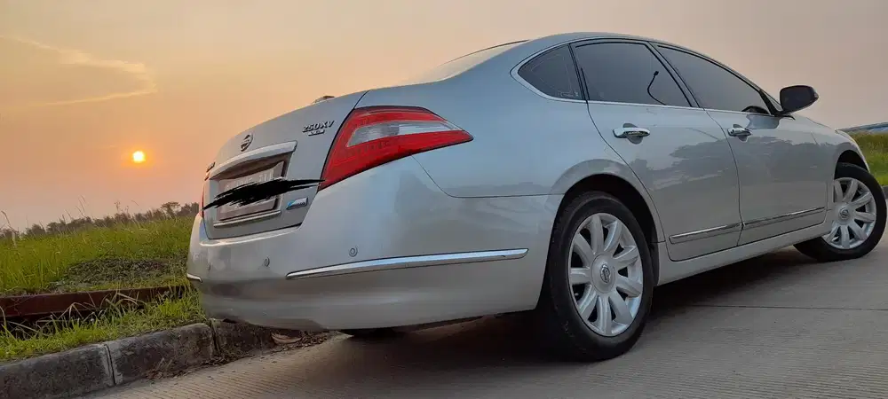 Nissan Teana 2009 Bensin