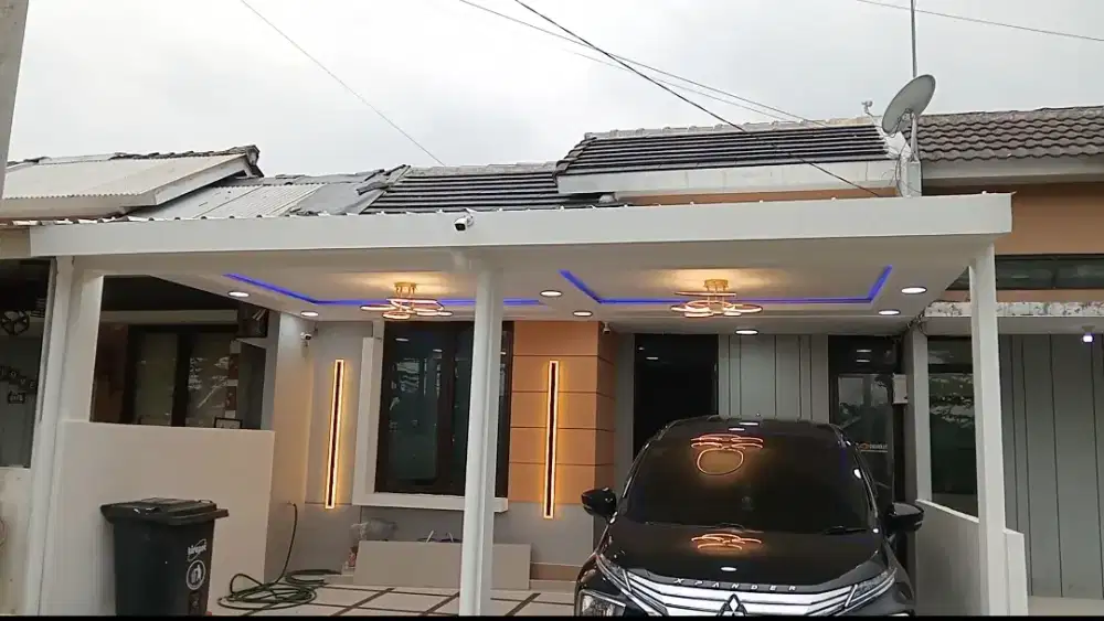 Dijual rumah/over kredit murah lokasi strategis dipinggir jalan