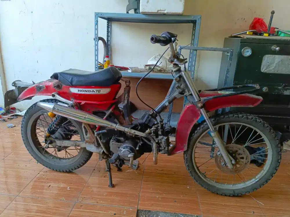 Bahan c70 custem trail