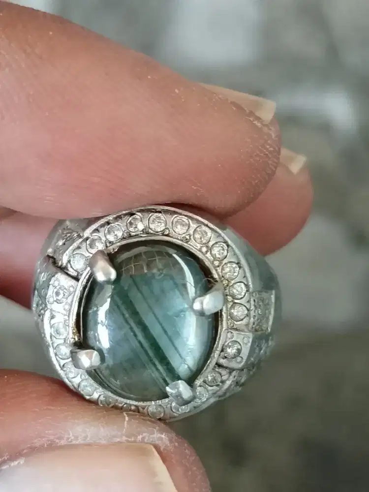 Ijo manten star mata kucing menawaratna