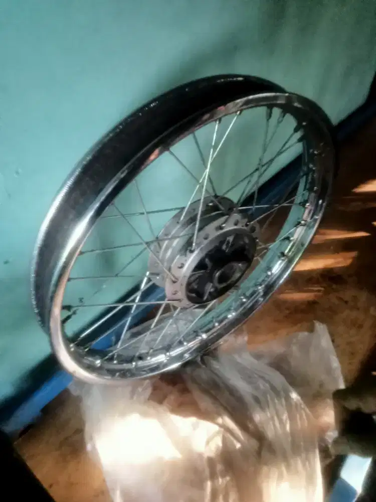Velg supra fit belakang jari jari