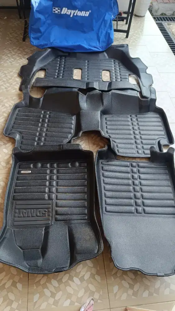 Jual Karpet DAYTONA BRV BR-V 2023-2026, 95 % Kondisi