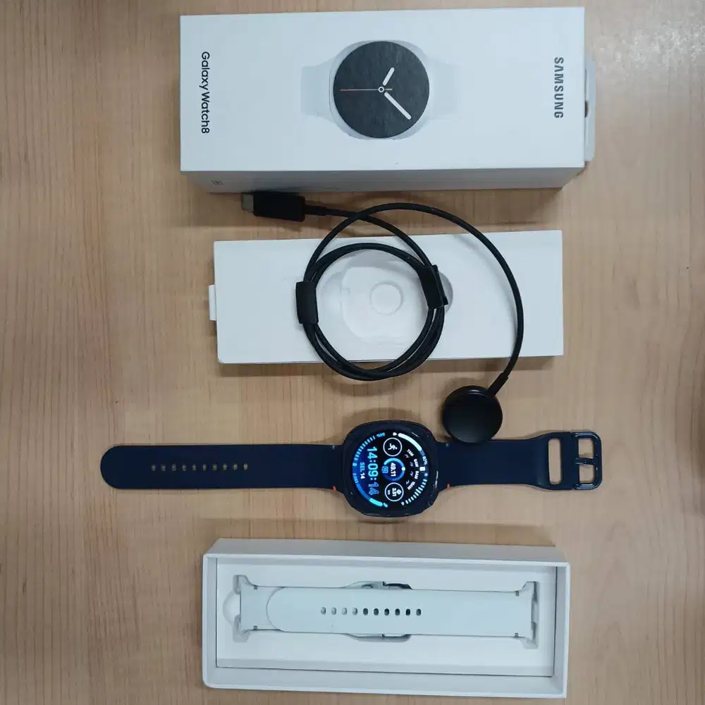 Galaxy 8 44MM Silver Smart Watch baru pakai 3,5 bulan GRESS