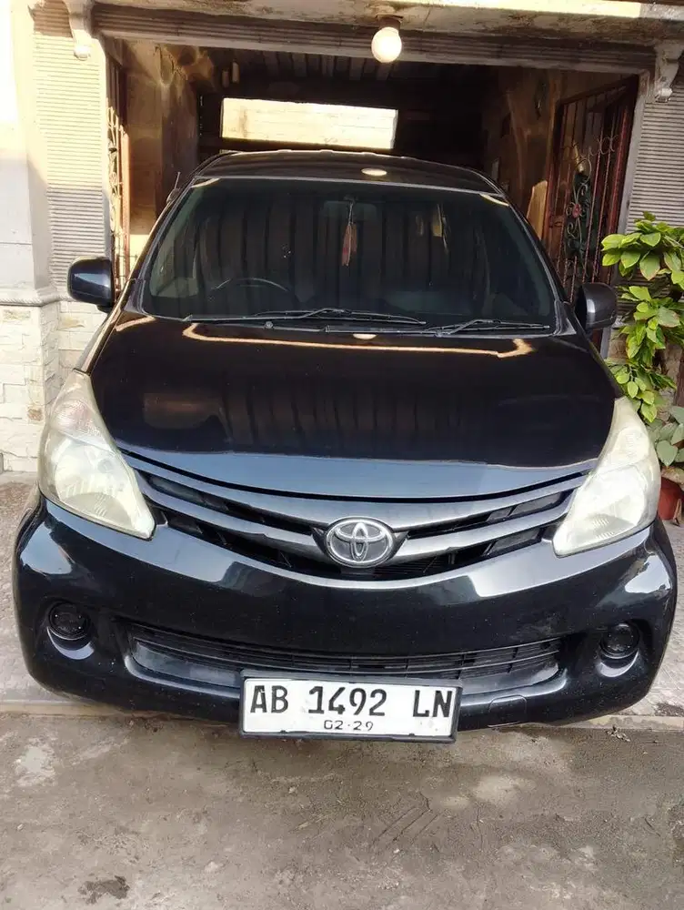 Toyota Avanza E 2014