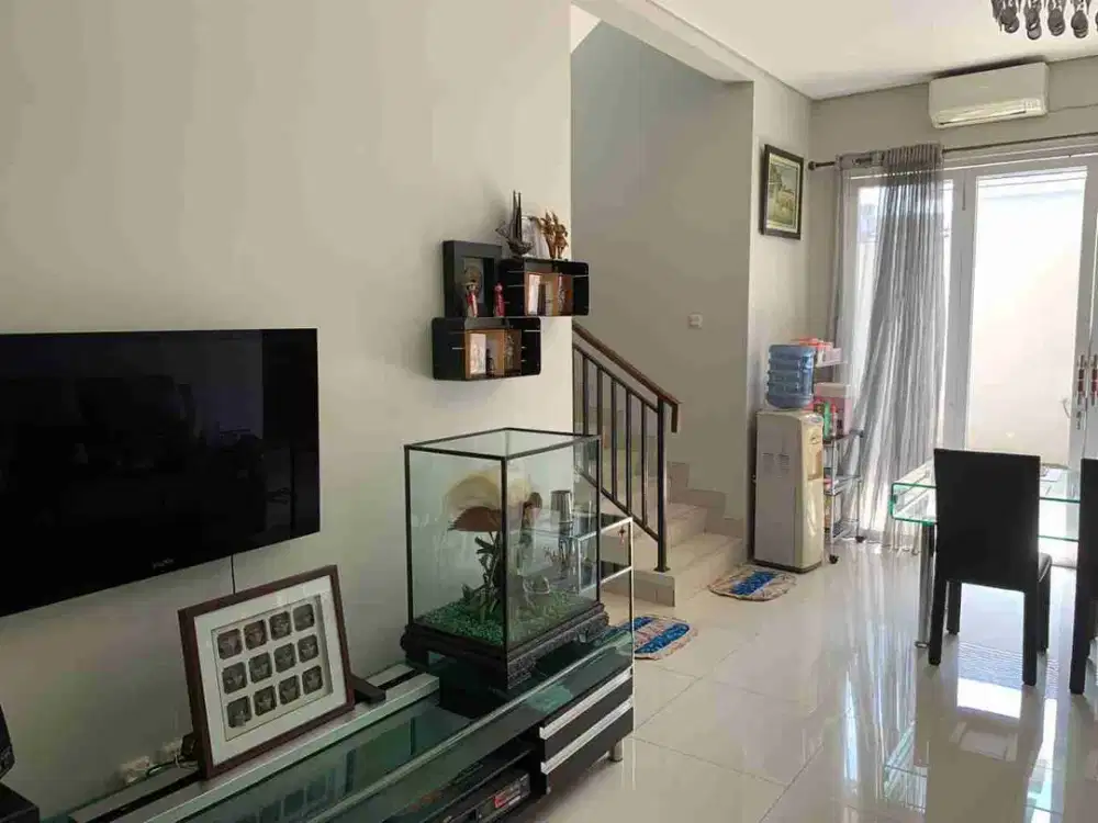 DIJUAL RUMAH SIAP HUNI HADAP SELATAN DI CITRAGRAN CIBUBUR