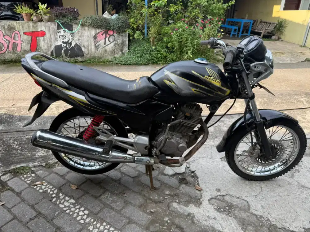 Megapro Primus THN 2008 plat E Indramlayu