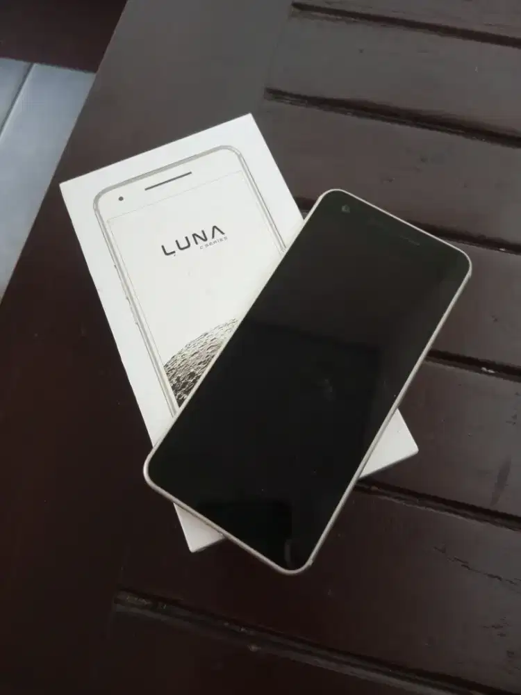 HP luna elevate V55C second