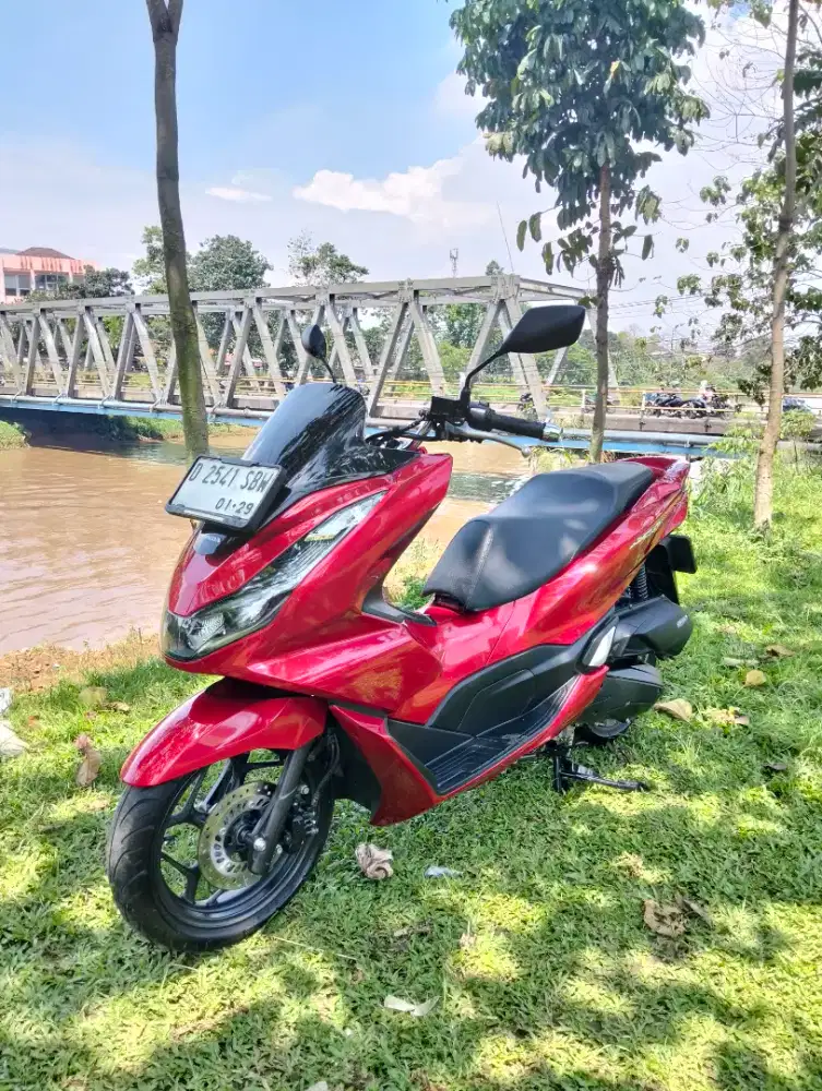 HONDA PCX 160 CBS TAHUN 2023 KONDISI MULUS