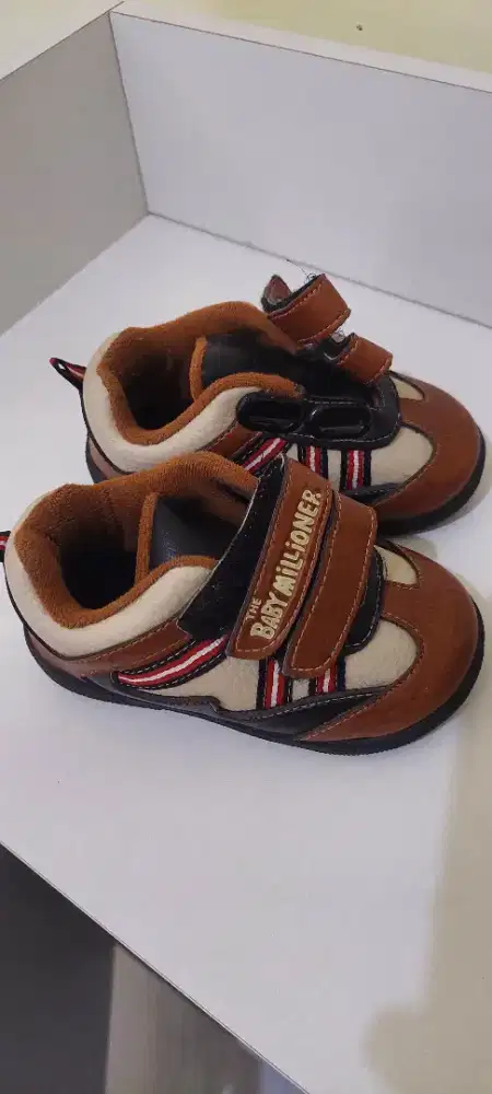 Sepatu bayi newborn