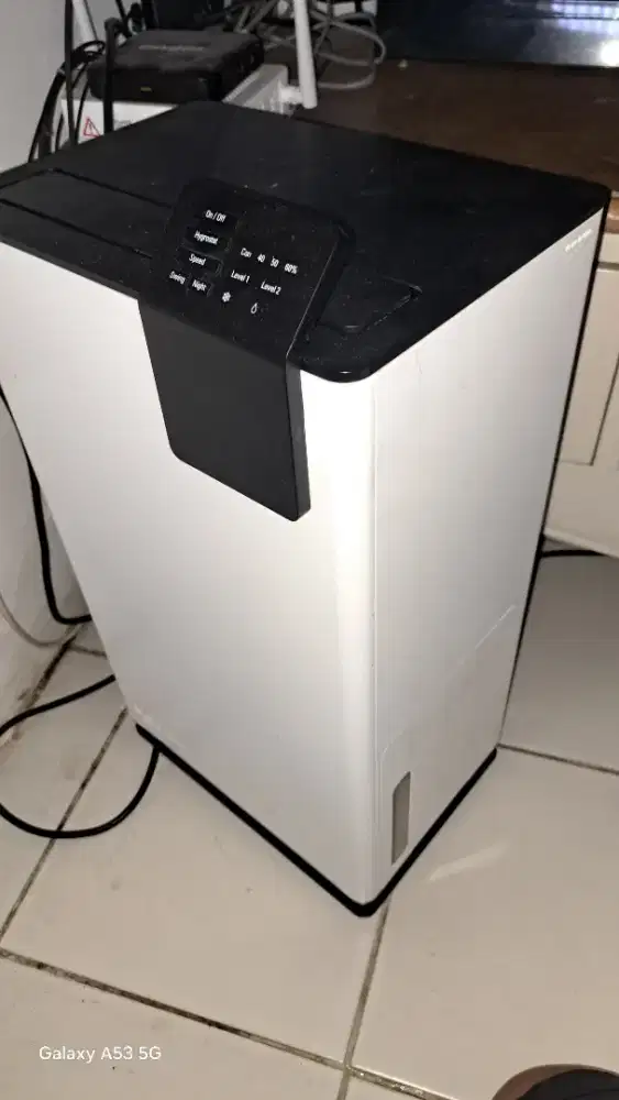 Dehumidifier stafler form 10 liter