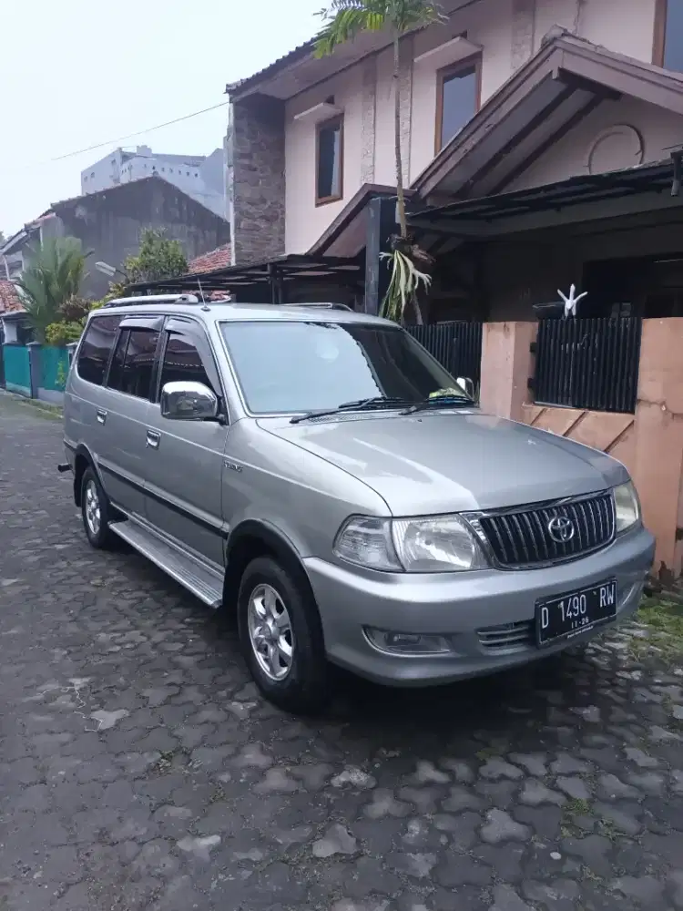 Toyota Kijang 2004 Bensin