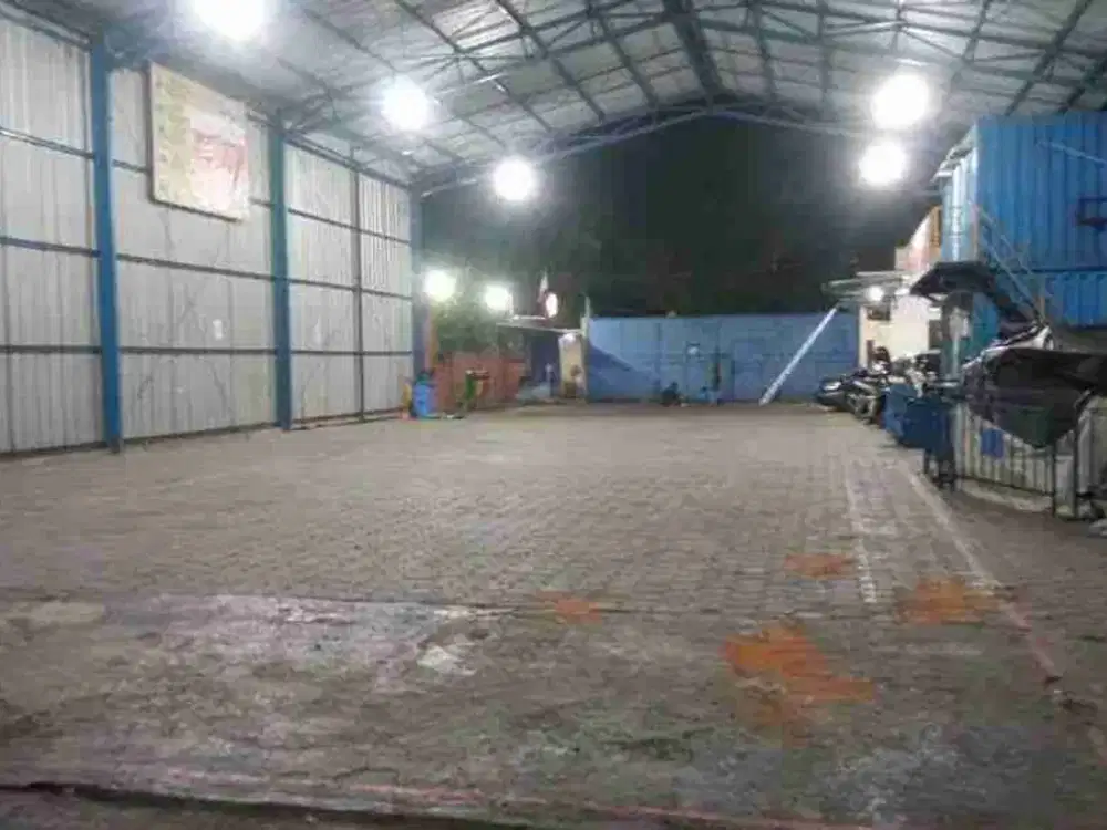 Disewakan Gudang Masuk Container 40 feet Ciracas Jakarta Timur