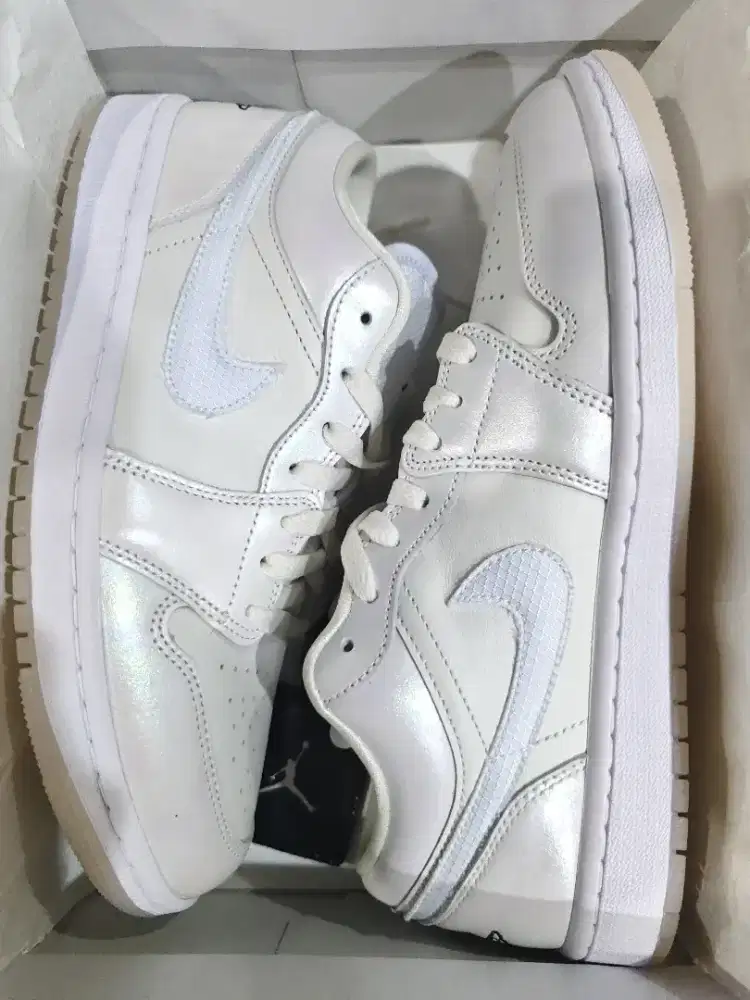 Sepatu Air Jordan 1 Low CNY size 41