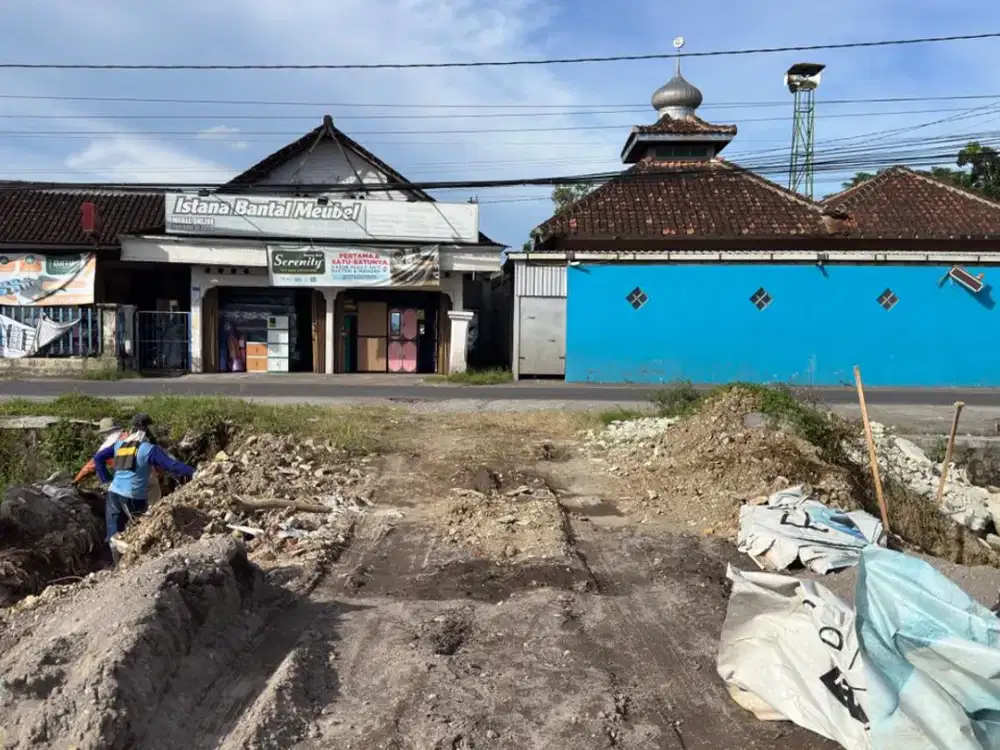 Tanah Eksklusif Banguntapan Mangku Jalan Utama dengan Pemandangan Alam terbuka