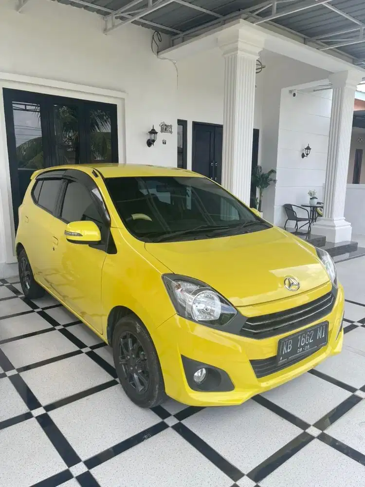 Di jual ayla x warna favorit tipe x 1000cc