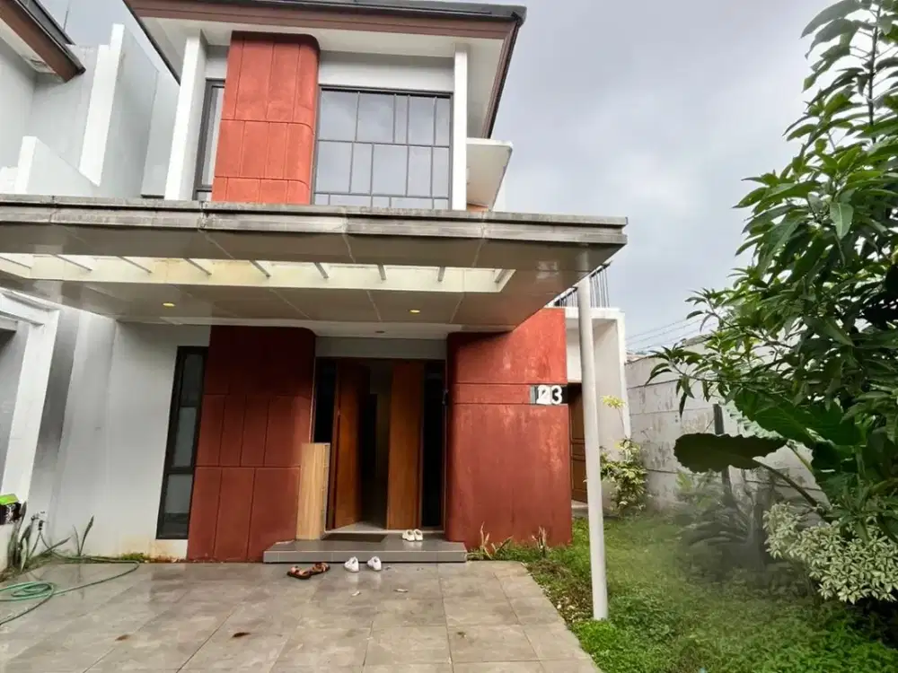 Paradesa Cirendeu posisi bagus di pojok dan ada tanah lebih buat taman