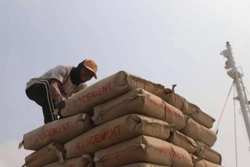 DIBUTUHKAN HELPER TOKO BANGUNAN BABELAN, BEKASI