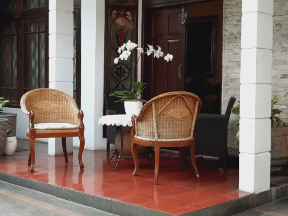 DIJUAL TURUN HARGA RUMAH DI JALAN CIOMAS JAKARTA SELATAN