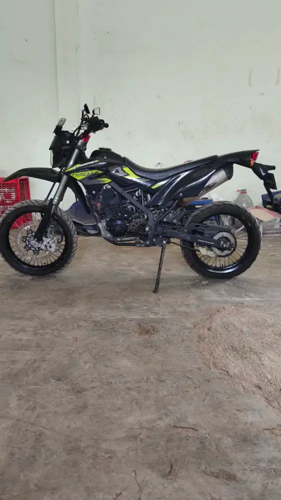 Di jual d'traker KLX