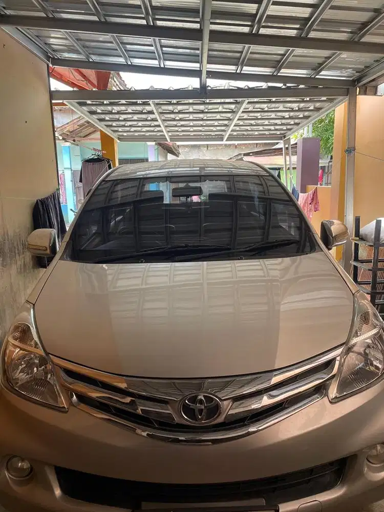 Mobil Avanza type E 2014 Akhir