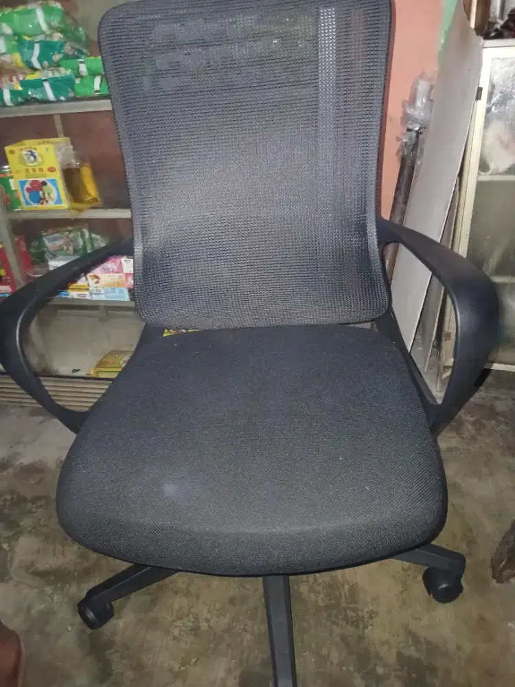 Kursi Kantor Hidrolik