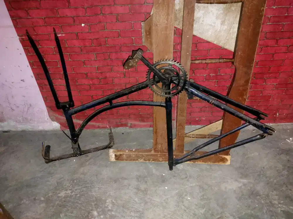 Rangka sepeda kebo wedok