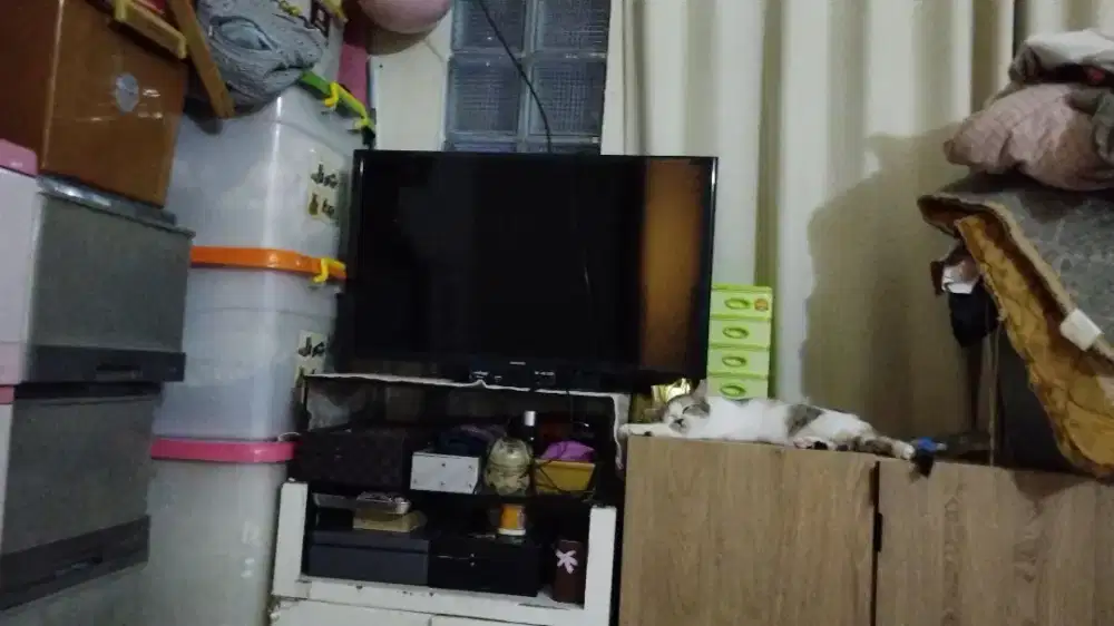 TV 32 inc merk Samsung dan stb nya