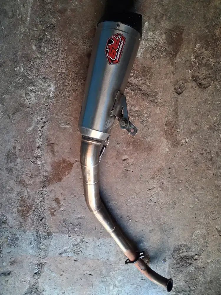Knalpot  bekas aerox