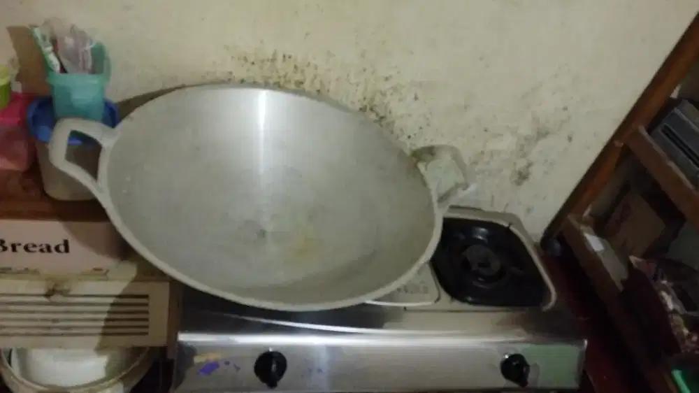 Penggorengan masih bagus ukuran 22 inc