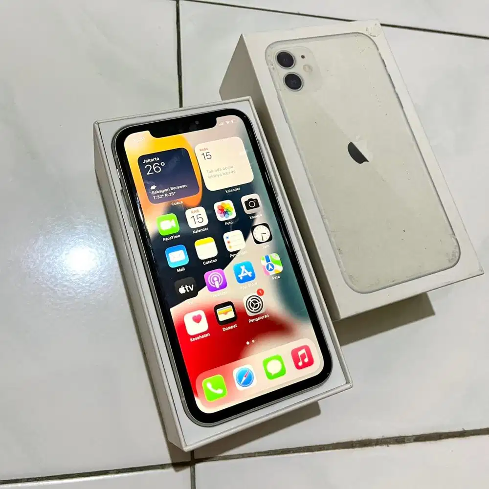 Iphone 11 64GB White Inter (Smartfren Only)