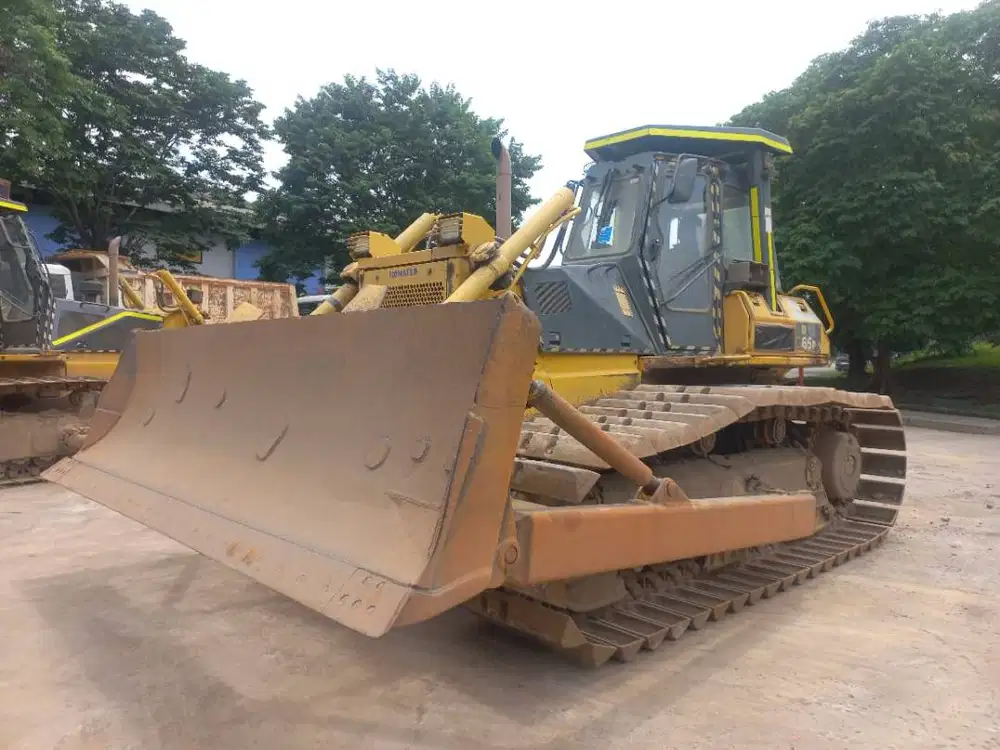Komatsu Dozer D65P-12 SN 66048