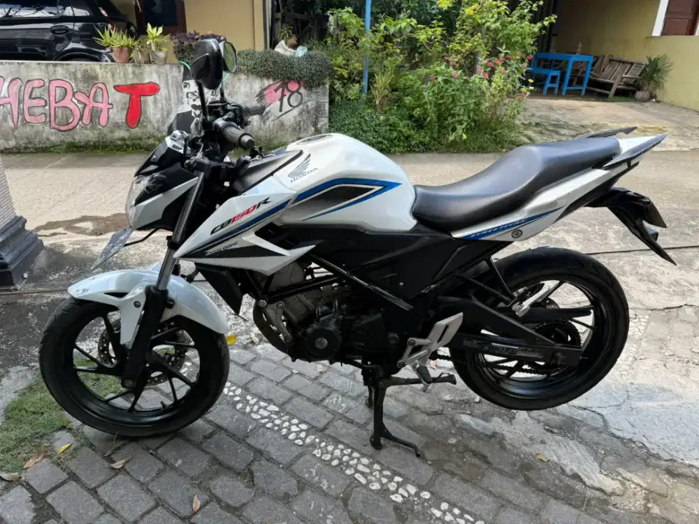 CB 150 R LED THN 2016 plat AB kota