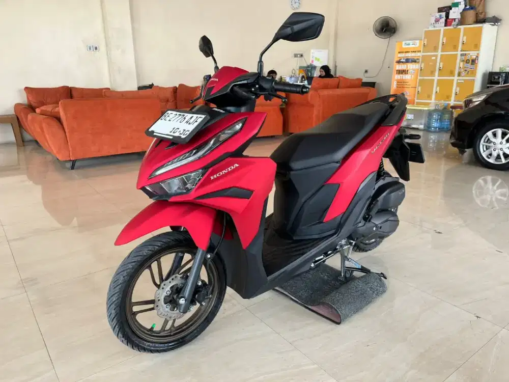 Vario 125 tahun 2025 merah dof