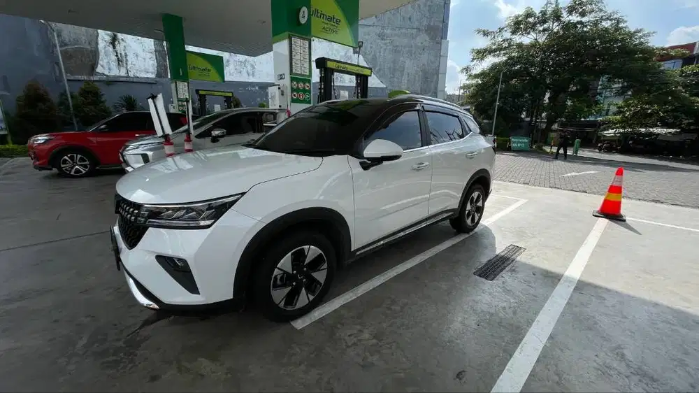 Wuling Alvez EX CVT - Putih Baru