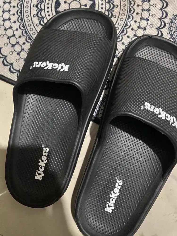 Sandal pria bagus