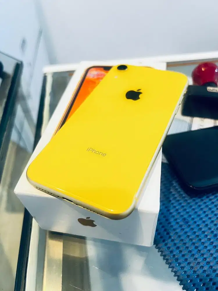 Iphone xr mulus lengkap kotak