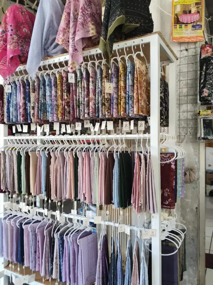 Dibutuhkan staff penjualan