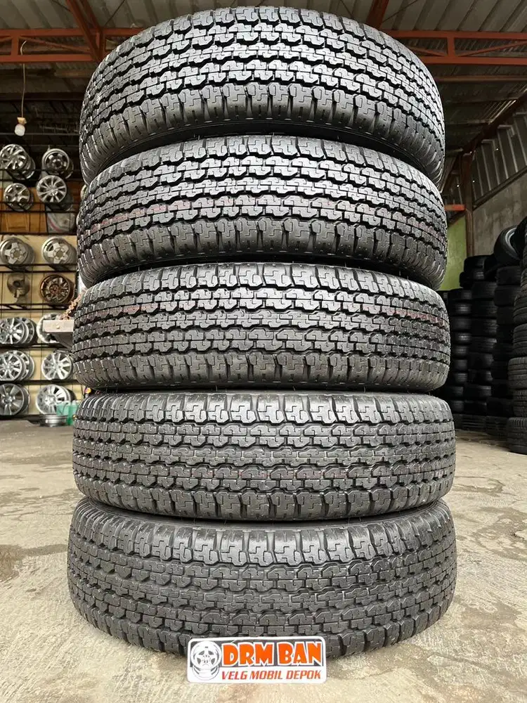 5ban copotan ukuran 205 r16 kondisi 99% like new thn 2022