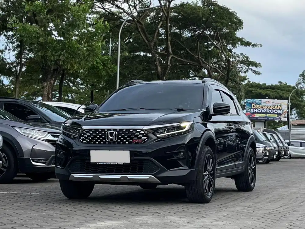CASH TERMURAH HONDA WRV RS CVT MATIC 2023 HITAM