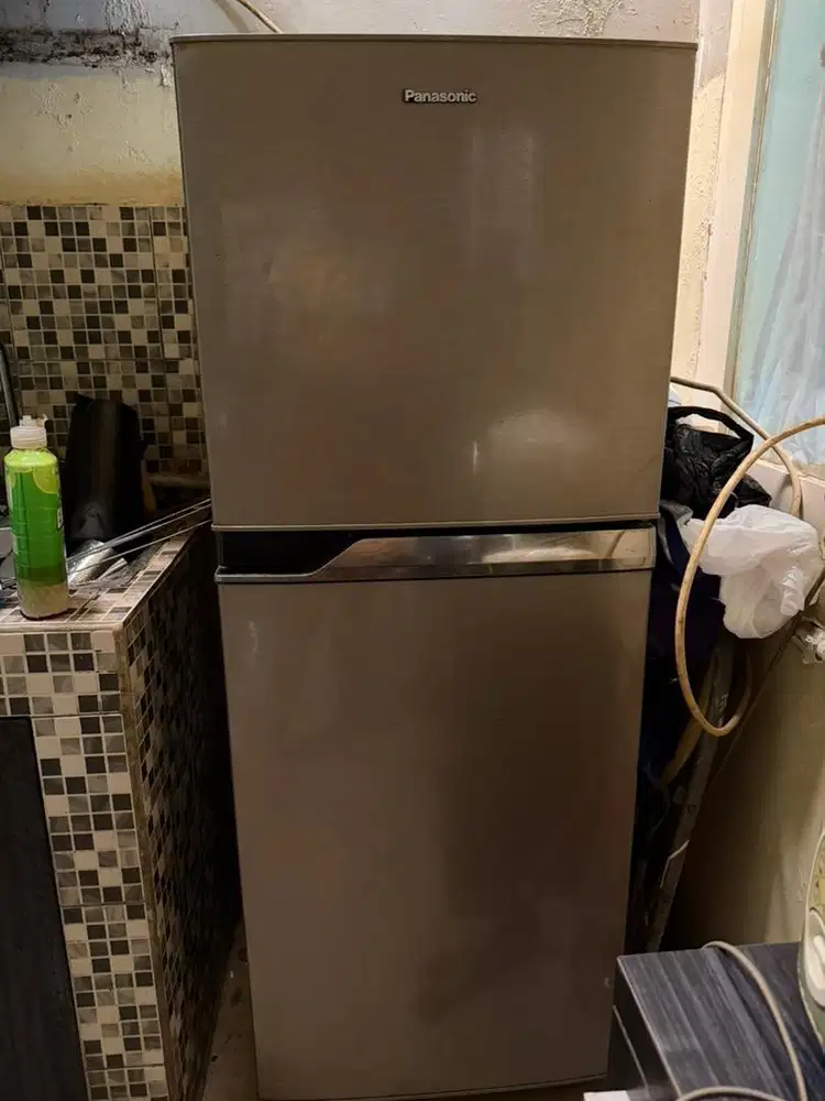 Kulkas 2 Pintu Panasonic (BISA NEGO)