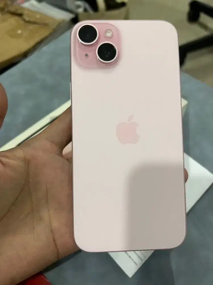 Iphone 15 plus 128 gb pink mulus 99% Hb 91% full original garansi ibox