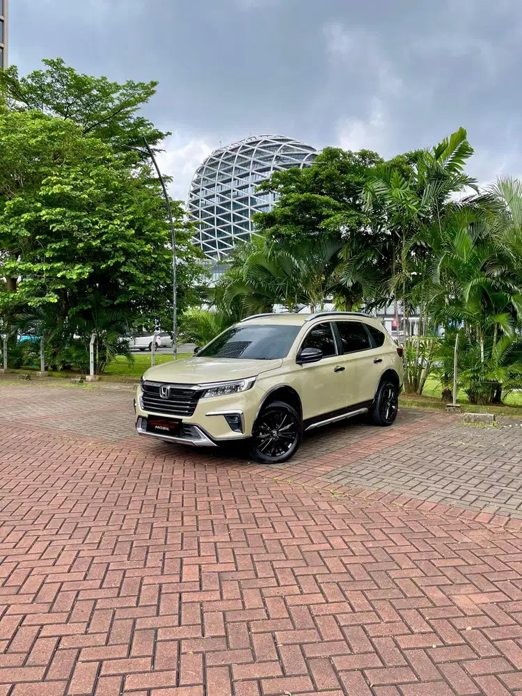 Honda BR-V 1.5 Prestige CVT 2024 
Low Odo (6rb) waranty honda