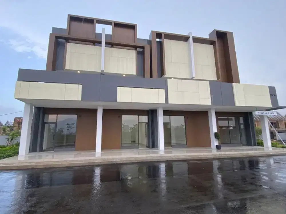 Dijual Ruko Baru Siap Pakai Cocok untuk Usaha Lokasi Sangat Strategis Dekat Sekolahan di Summarecon Bandung